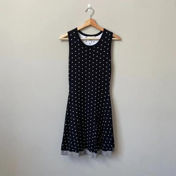 NWOT HYPR Women's Size M/L Knit Polka Dot Fit and Flare Sleeveless Dress Black - Picture 1 of 16